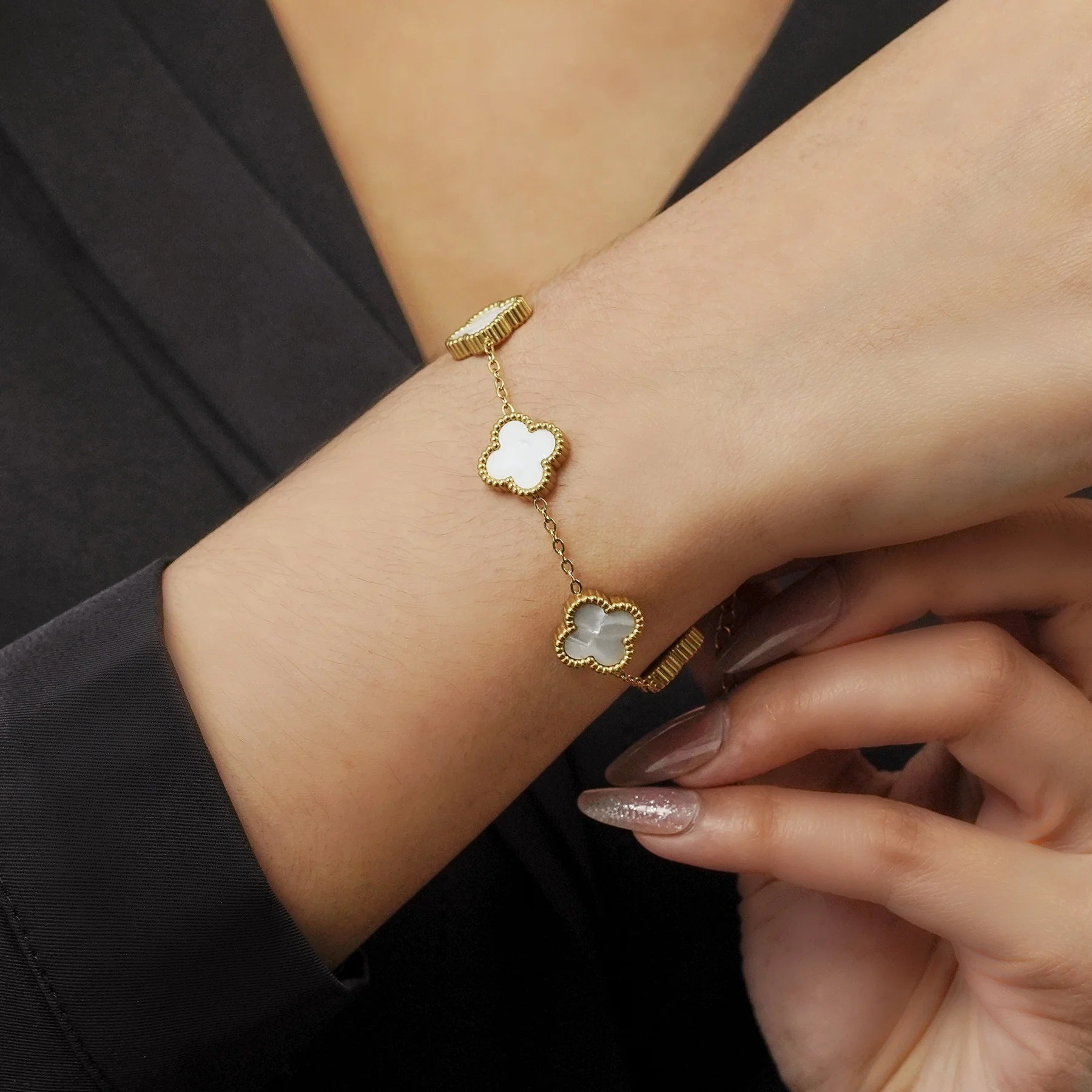 Elegant Yellow Gold Plated White Flower Link Bracelet - A Timeless Fashion Statement